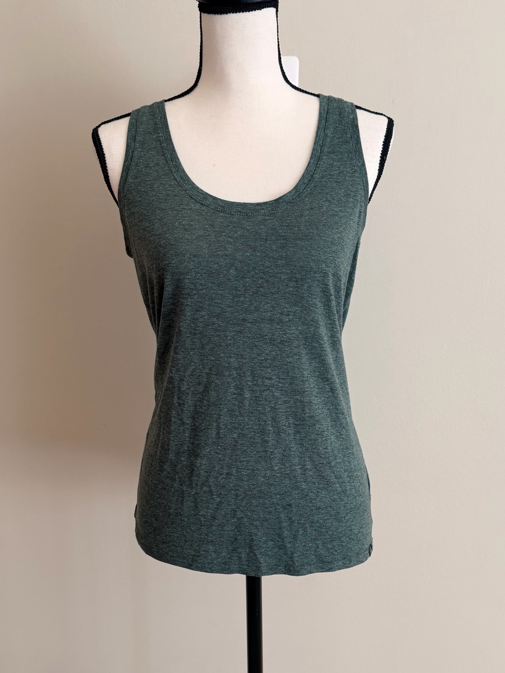 Prana Women's Scoop Neck Tank in Forest Green